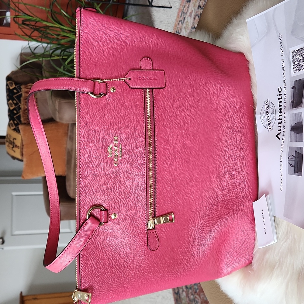 Beautiful NWOT Coach Hot Pink Saffiano Leather Shoulder Tote Bag 🩷🎁💖 - Picture 14 of 15